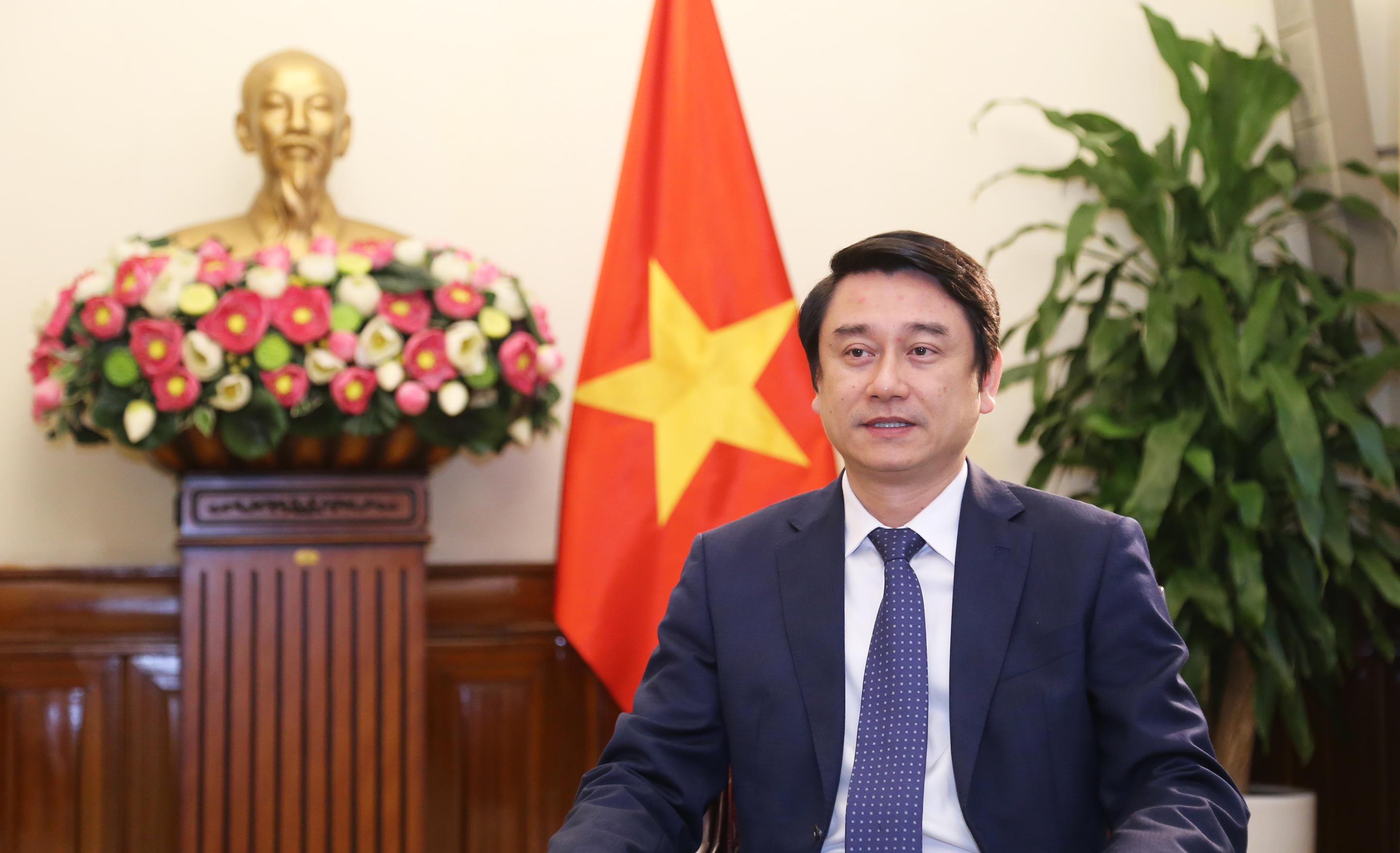 Thứ trưởng Ngoại giao Lê Anh Tuấn trả lời phỏng vấn về công tác chuyển đổi số trong ngành ngoại giao